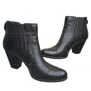 BOC Born Brown Leather Ankle Boots Women 9